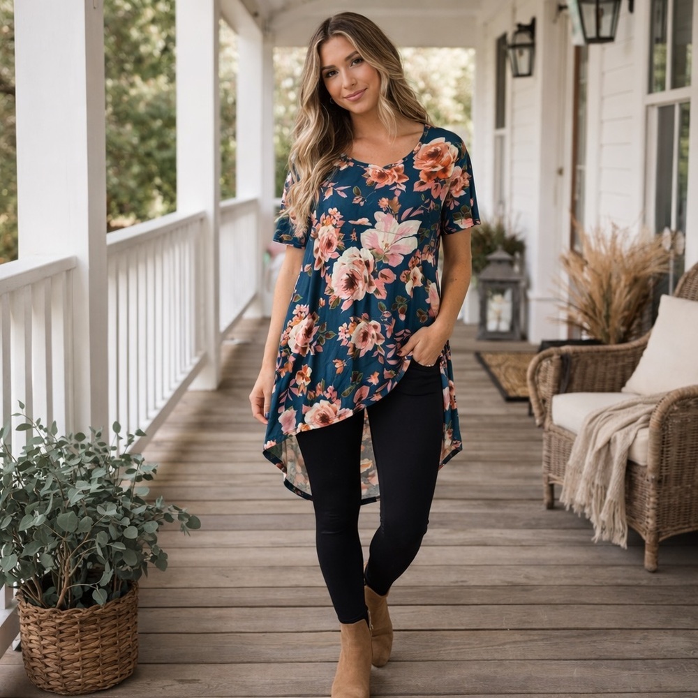 Agnes & Dora Floral Essential Hi-Lo Top XS Teal Pink Rust Short Sleeve